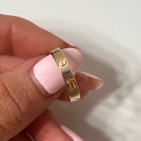 CARTIER GOLD LOVE RING - Picture 5 of 11